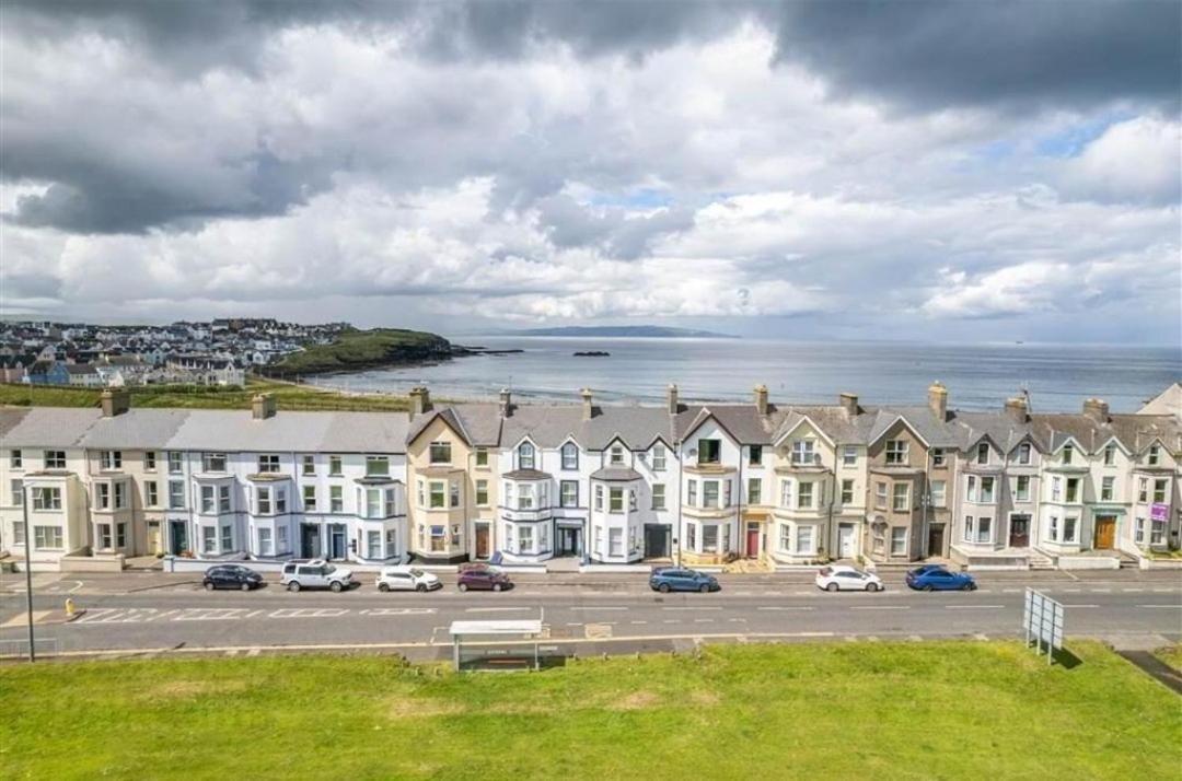 Apartamento 5 Dunluce Park - Portrush By The Sea Exterior foto