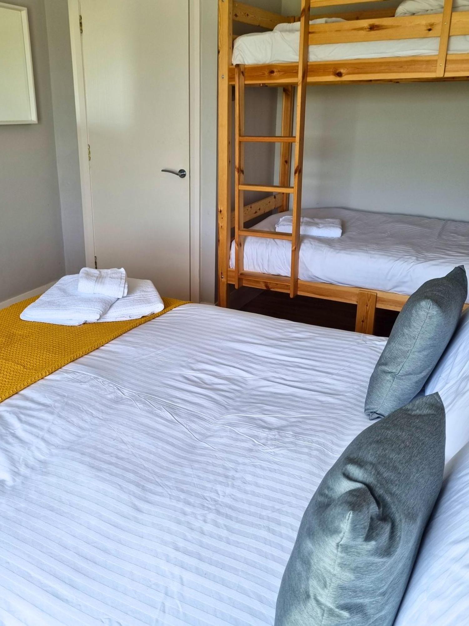 Apartamento 5 Dunluce Park - Portrush By The Sea Exterior foto