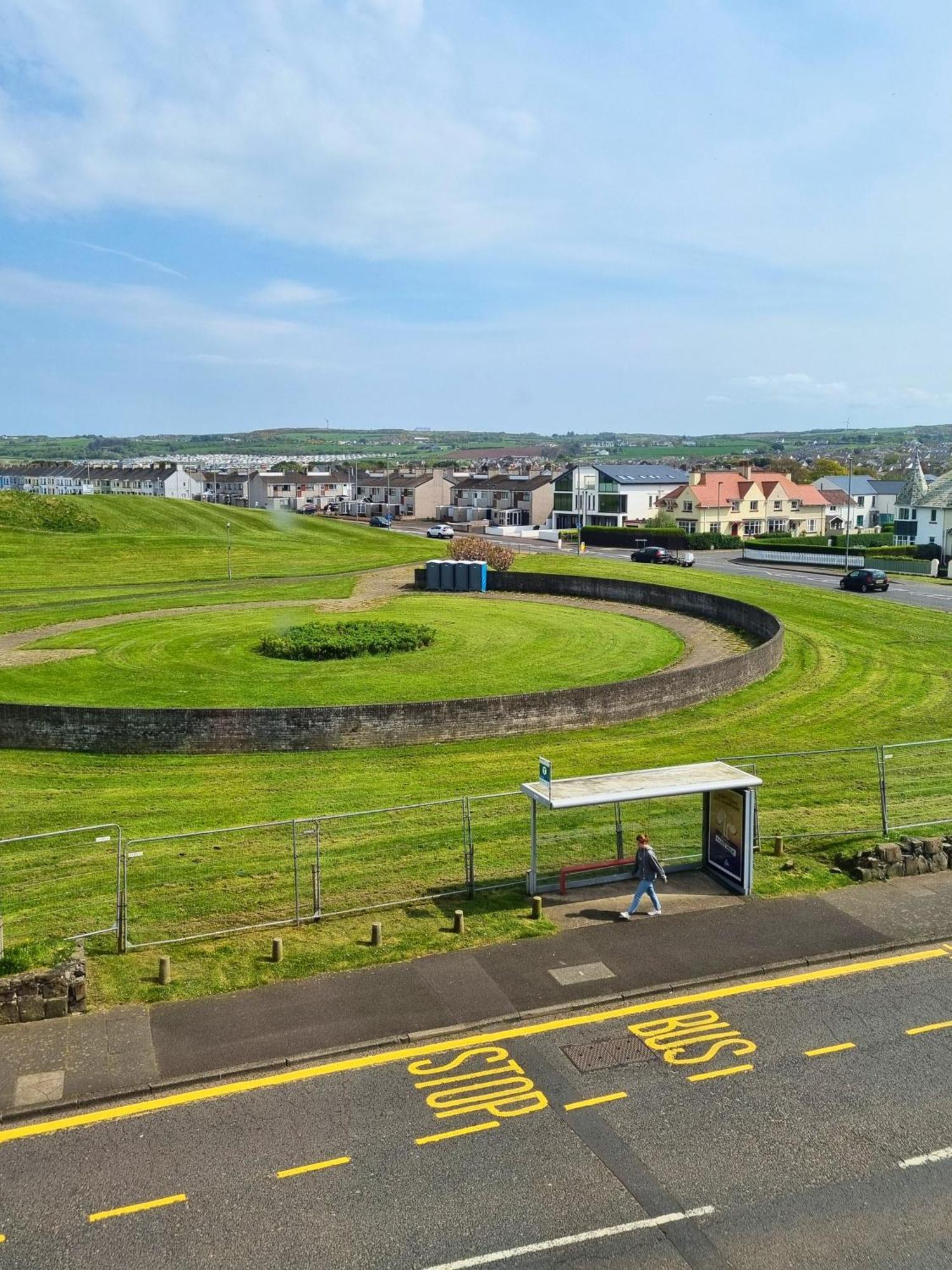 Apartamento 5 Dunluce Park - Portrush By The Sea Exterior foto