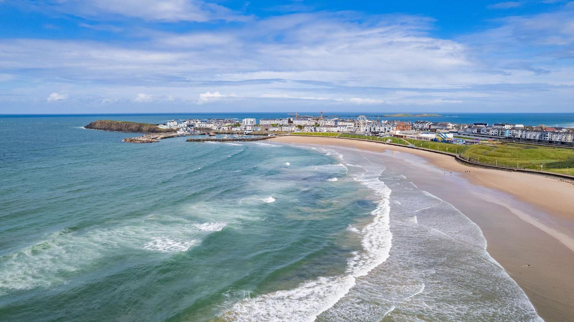 Apartamento 5 Dunluce Park - Portrush By The Sea Exterior foto