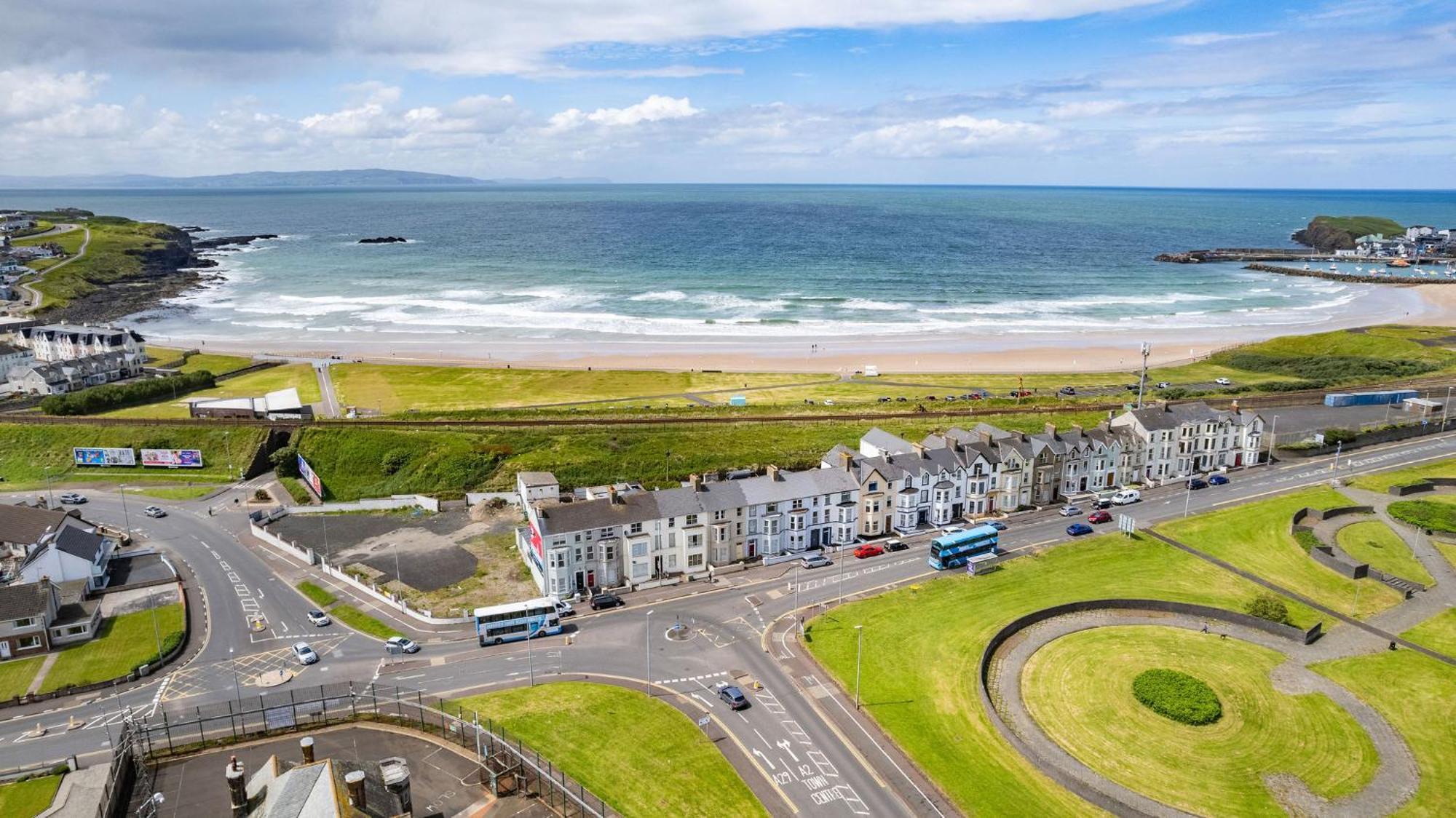 Apartamento 5 Dunluce Park - Portrush By The Sea Exterior foto
